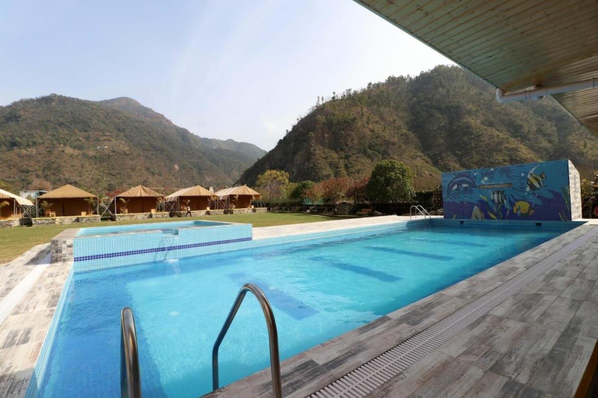 Four Banyans Spirit & Nature Resort Raipur  Экстерьер фото