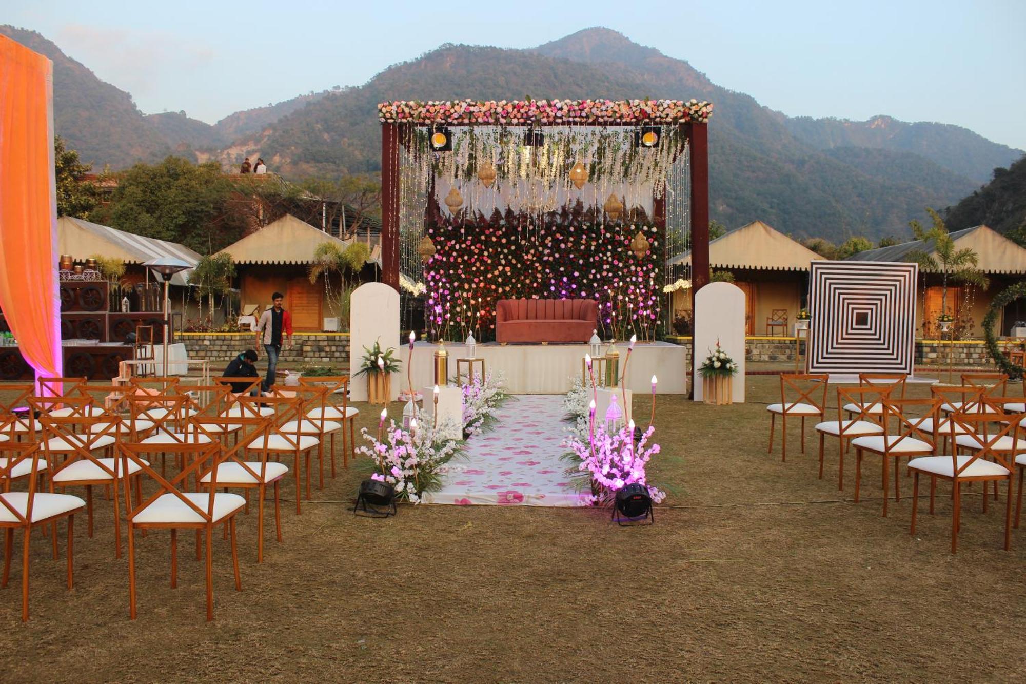 Four Banyans Spirit & Nature Resort Raipur  Экстерьер фото