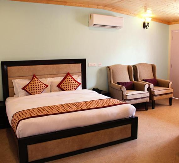 Four Banyans Spirit & Nature Resort Raipur  Экстерьер фото